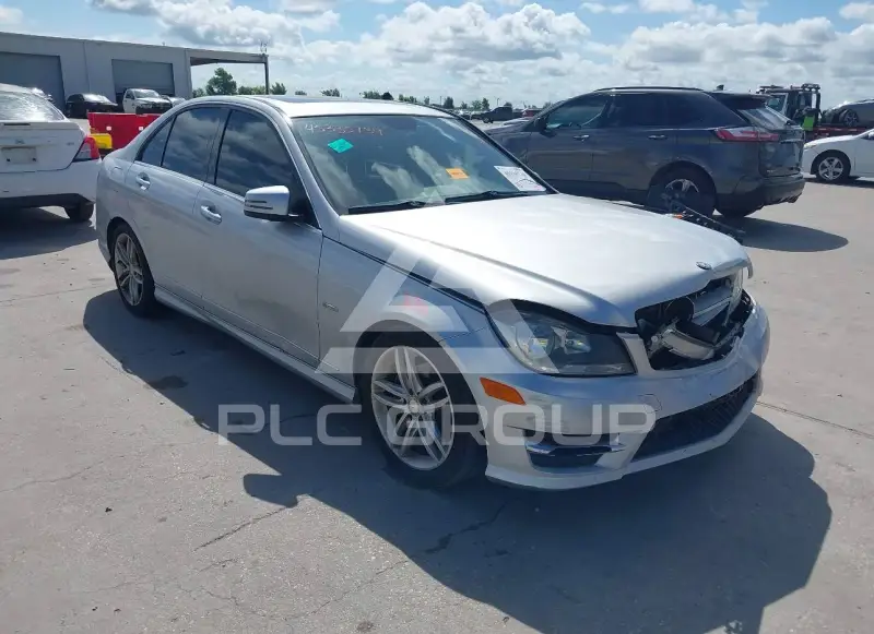2012 Mercedes Benz C 250 фото