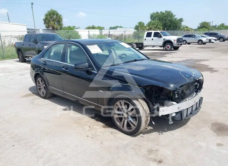 2012 Mercedes Benz C 250 фото