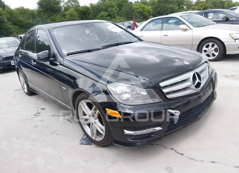 2012 Mercedes Benz C 250 фото