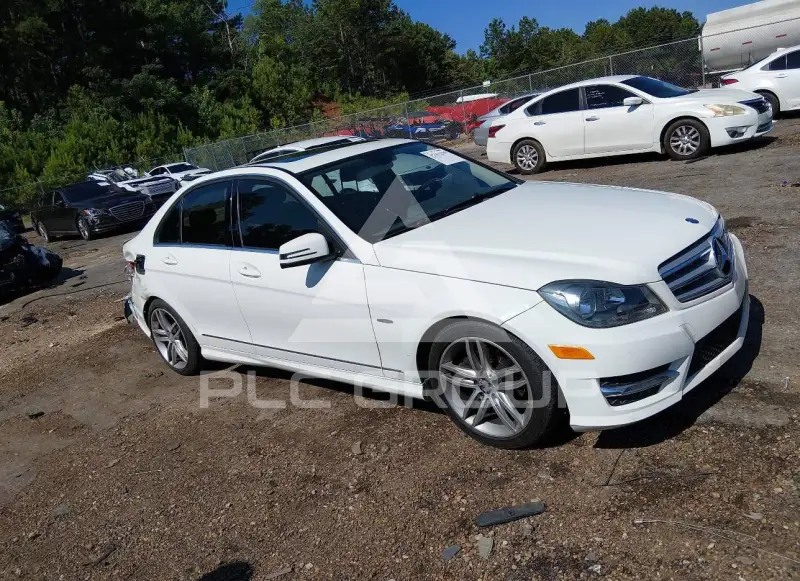 2012 Mercedes Benz C 250 фото