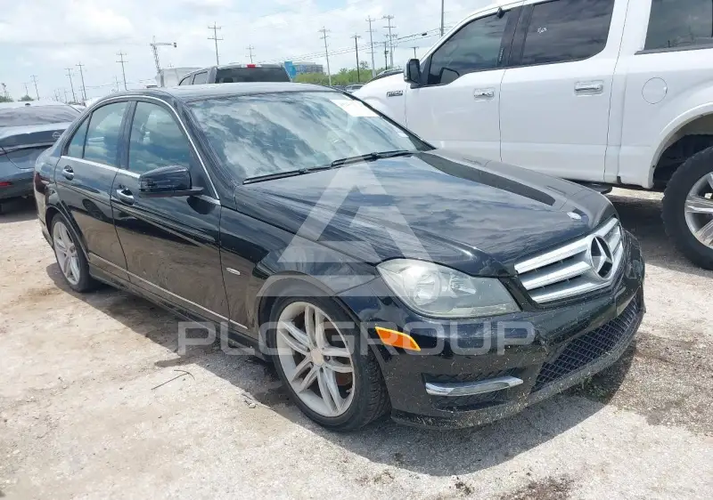 2012 Mercedes Benz C 250 фото