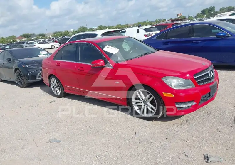 2012 Mercedes Benz C 250 фото