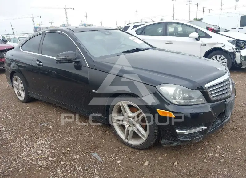 2012 Mercedes Benz C 250 фото