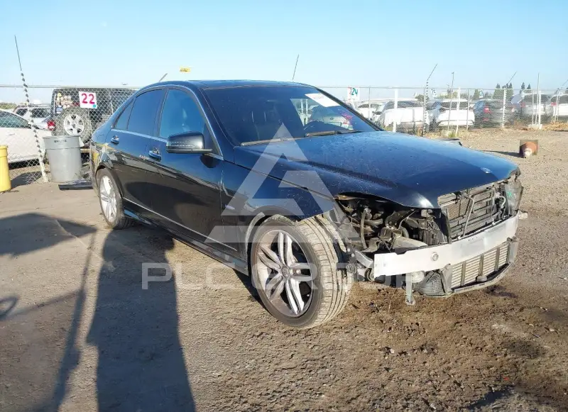 2012 Mercedes Benz C 250 фото