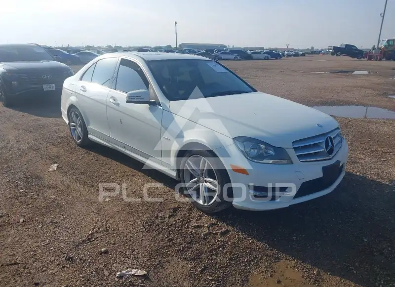 2012 Mercedes Benz C 250 фото
