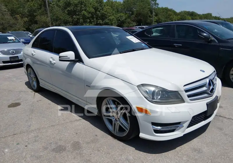 2012 Mercedes Benz C 350 фото