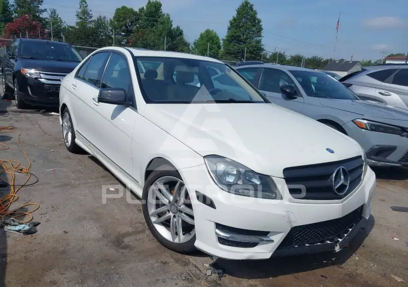 2012 Mercedes Benz C 300 photo