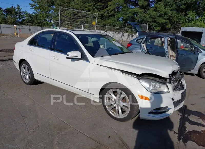2012 Mercedes Benz C 300 photo