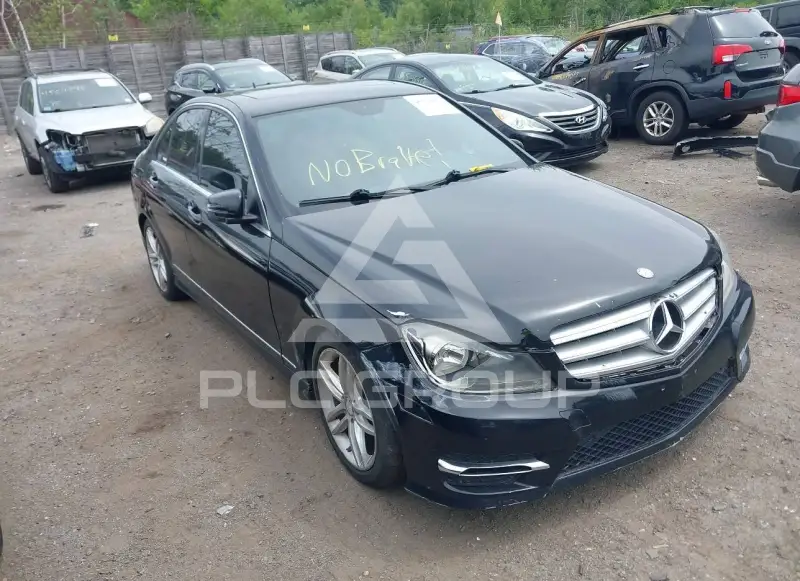 2012 Mercedes Benz C 300 photo