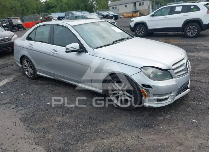 2012 Mercedes Benz C 300 photo