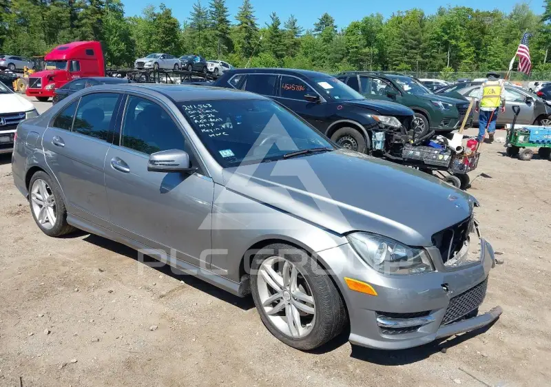 2012 Mercedes Benz C 300 photo