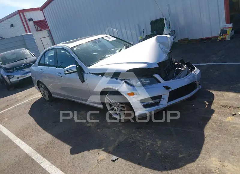2012 Mercedes Benz C 300 фото