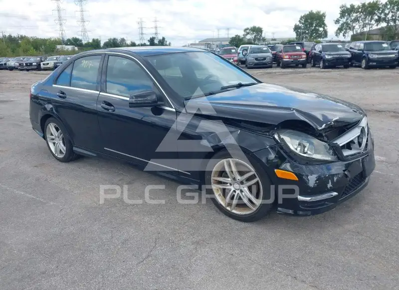 2012 Mercedes Benz C 300 photo