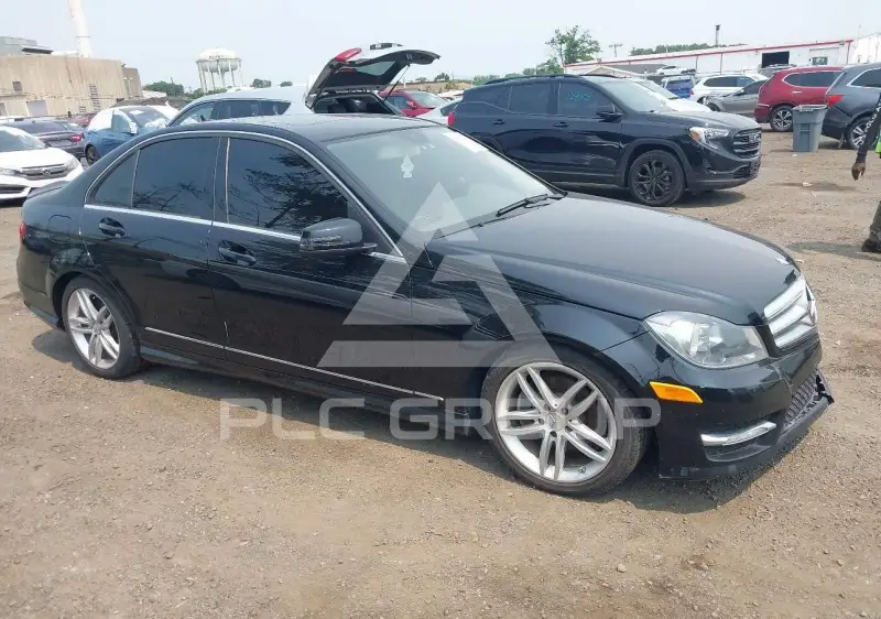 2012 Mercedes Benz C 300 photo