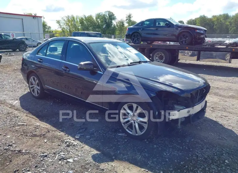 2012 Mercedes Benz C 300 photo