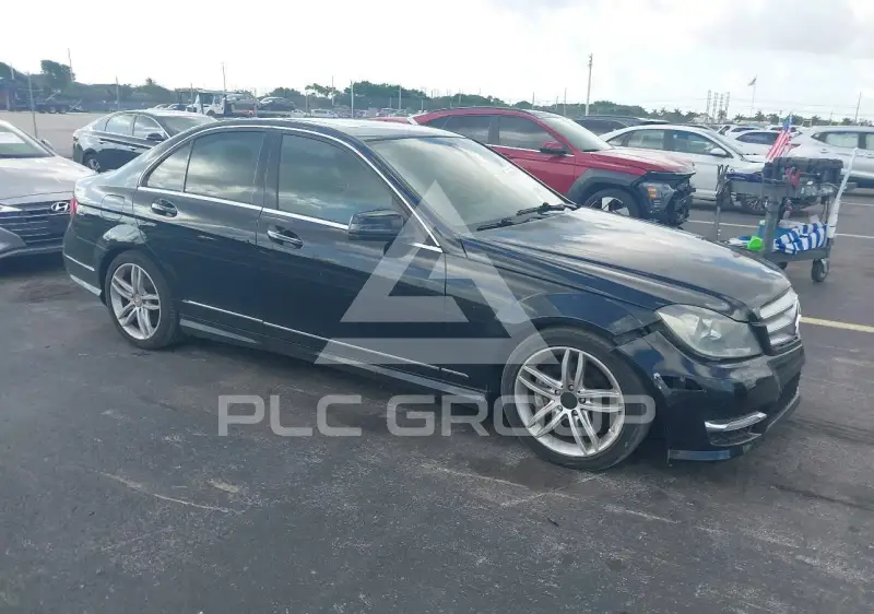 2012 Mercedes Benz C 300 photo