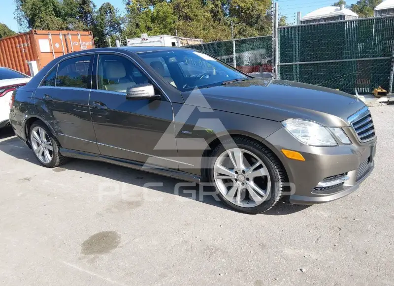 2012 Mercedes Benz E 350 фото