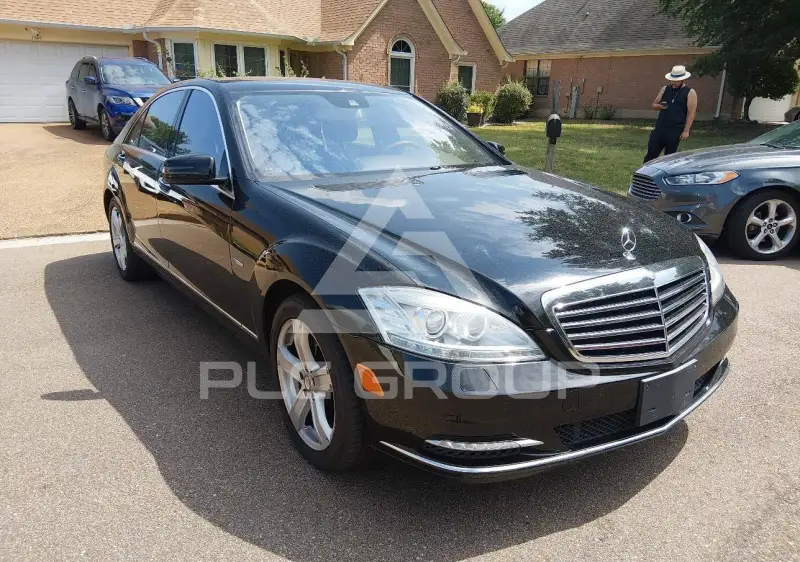 2012 Mercedes Benz S 550 photo
