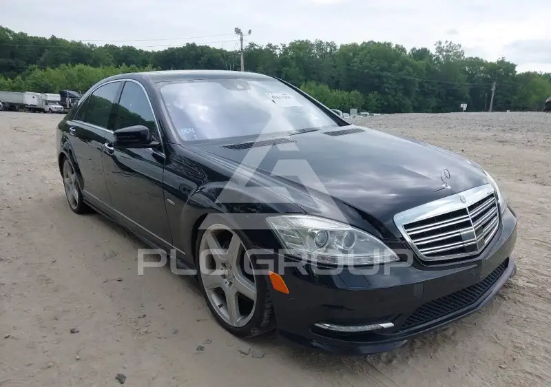 2012 Mercedes Benz S 550 фото
