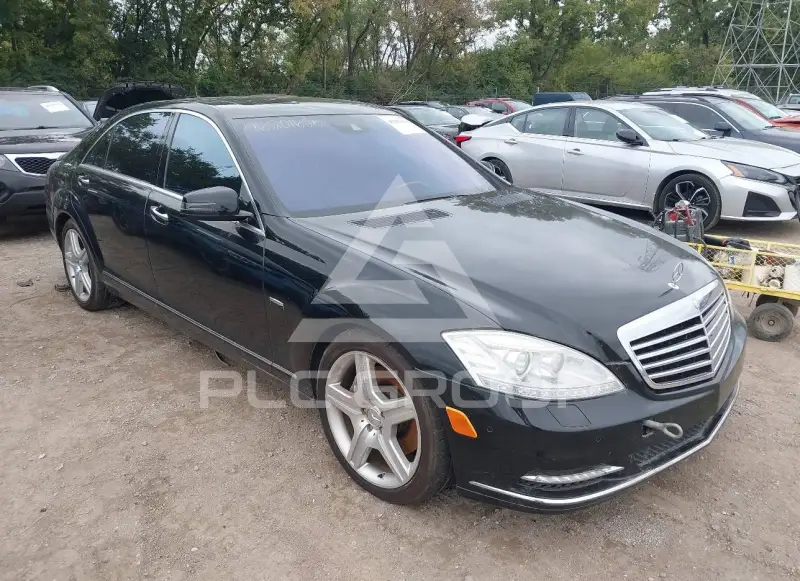 2012 Mercedes Benz S 550 фото