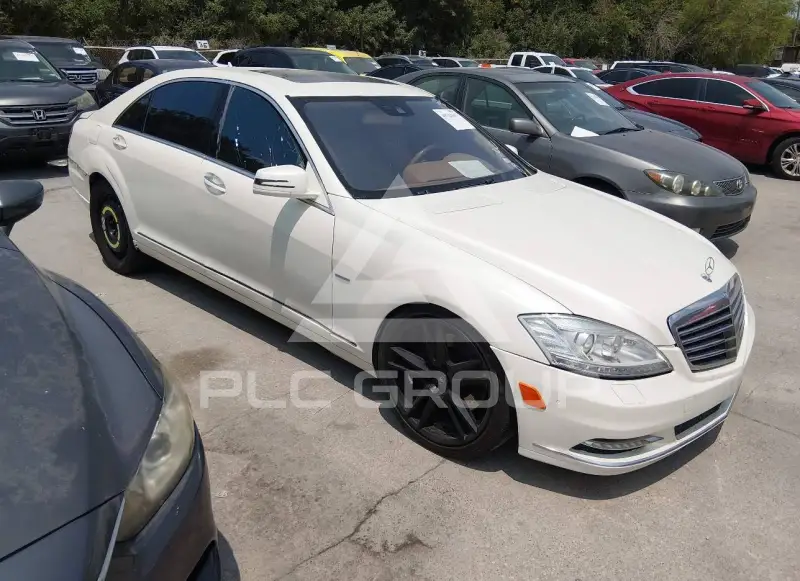 2012 Mercedes Benz S 550 фото