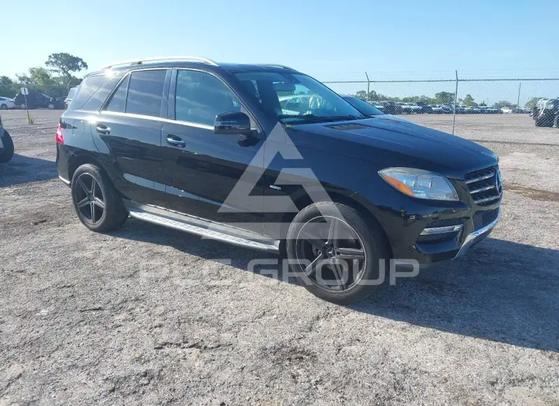 2012 Mercedes Benz ML 350 фото