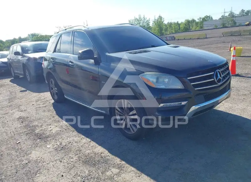 2012 Mercedes Benz ML 350 фото