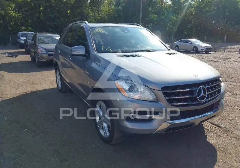 2012 Mercedes Benz ML 350 фото