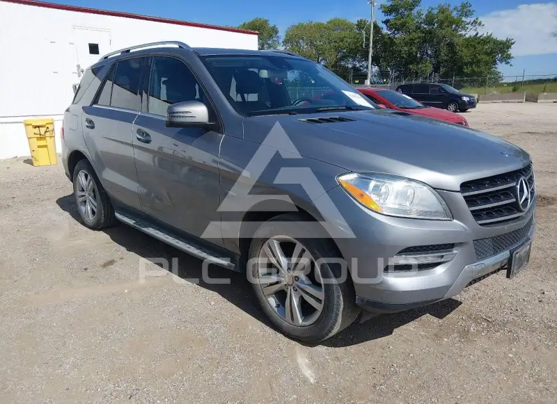2012 Mercedes Benz ML 350 photo