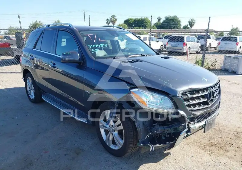 2012 Mercedes Benz ML 350 фото