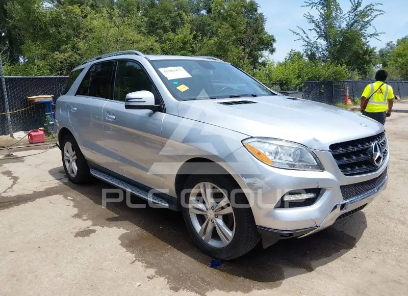 2012 Mercedes Benz ML 350 фото