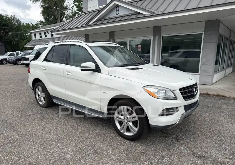 2012 Mercedes Benz ML 350 фото