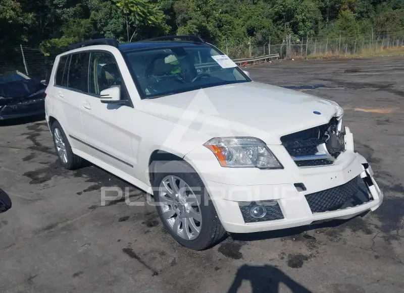 2012 Mercedes Benz GLK 350 photo