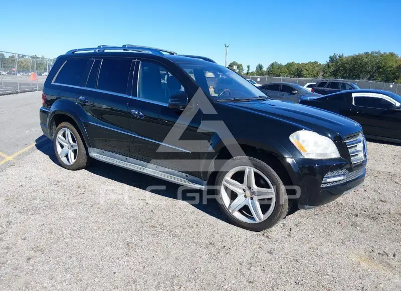 2012 Mercedes Benz GL 550 photo