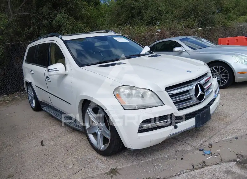 2012 Mercedes Benz GL 550 photo