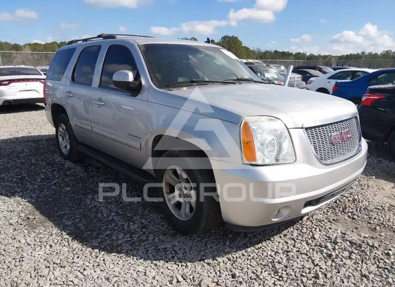2012 GMC YUKON photo