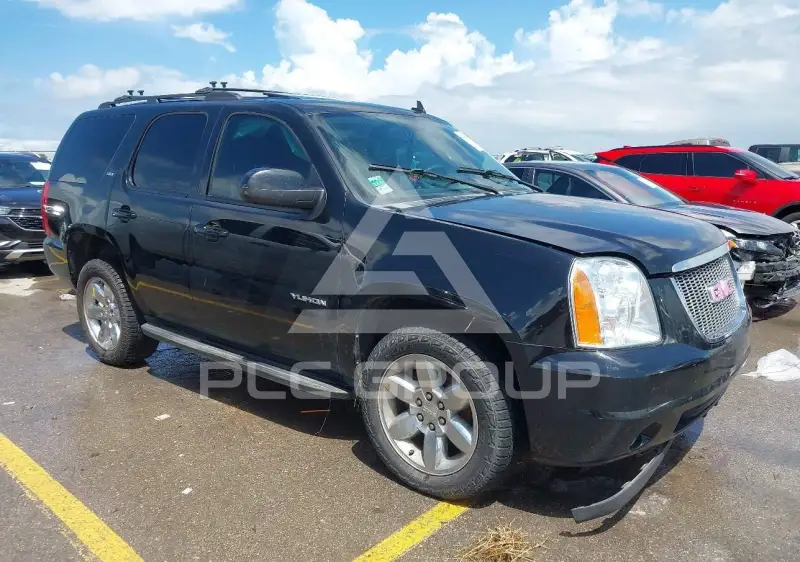 2012 GMC YUKON фото