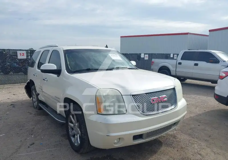 2012 GMC YUKON фото