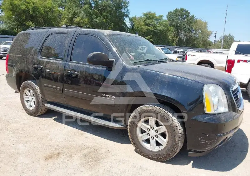 2012 GMC YUKON photo