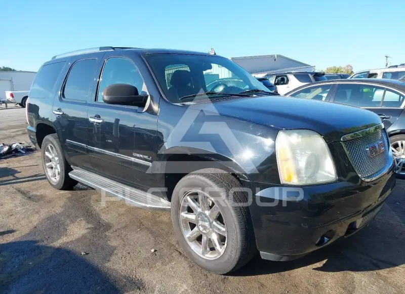 2012 GMC YUKON фото
