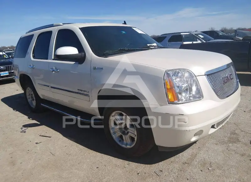 2012 GMC YUKON photo