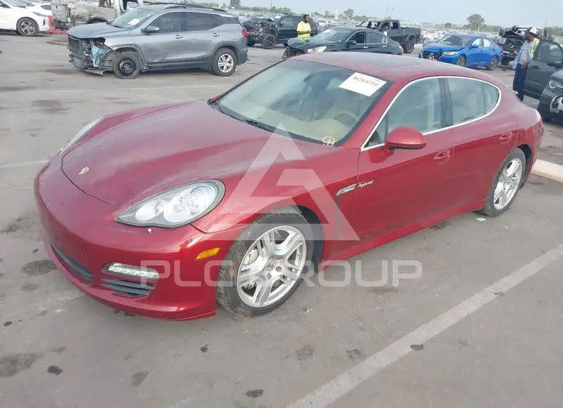 2012 Porsche PANAMERA фото