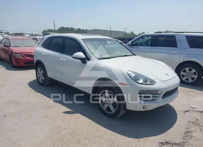2012 Porsche Cayenne photo