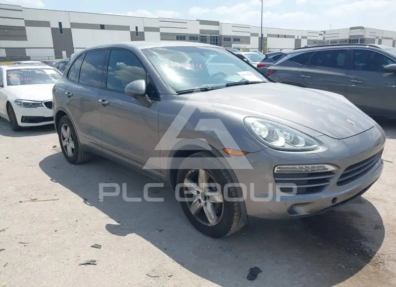 2012 Porsche Cayenne photo
