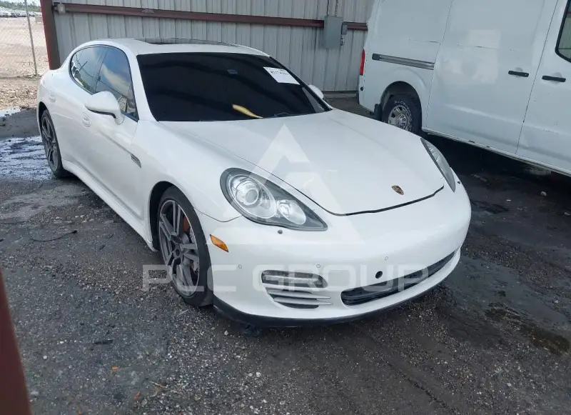 2012 Porsche Panamera photo