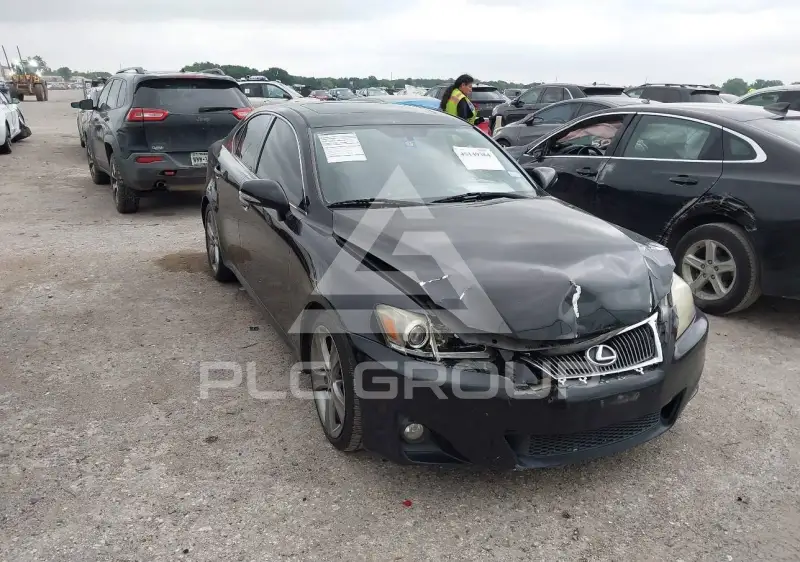 2012 Lexus IS250 photo