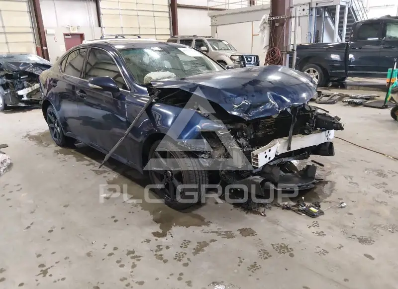2012 Lexus IS250 photo