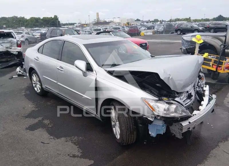 2012 Lexus ES350 photo