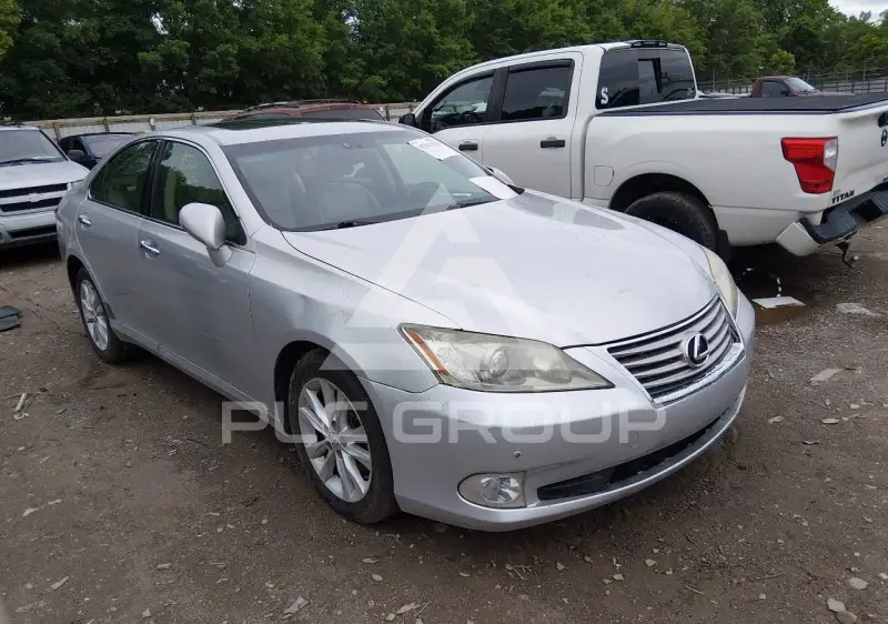 2012 Lexus ES350 photo