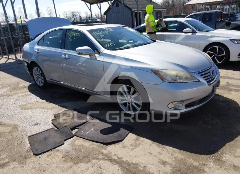 2012 Lexus ES350 фото